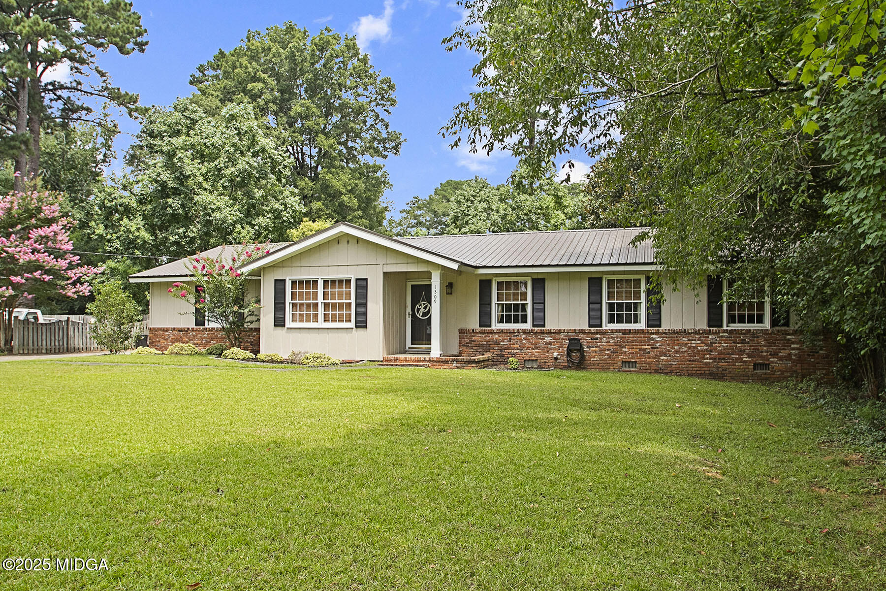 1309 Normandy Road Macon, GA 31210 - Photo 1 of 32 01
