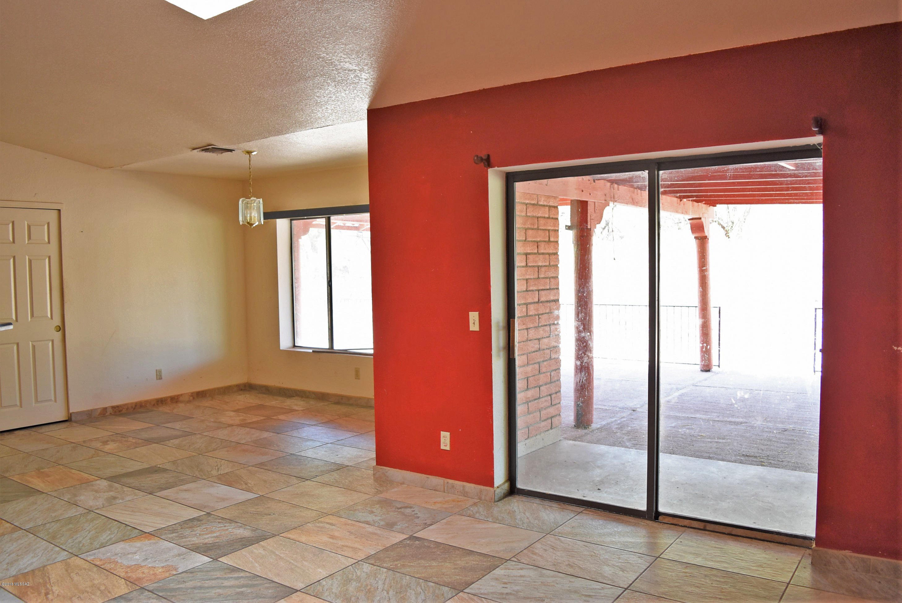 549 Horacio Court Rio Rico, AZ 85648 - Photo 4 of 13