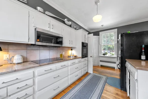 $1,300,000 | 208 High Street, Belfast, ME 04915