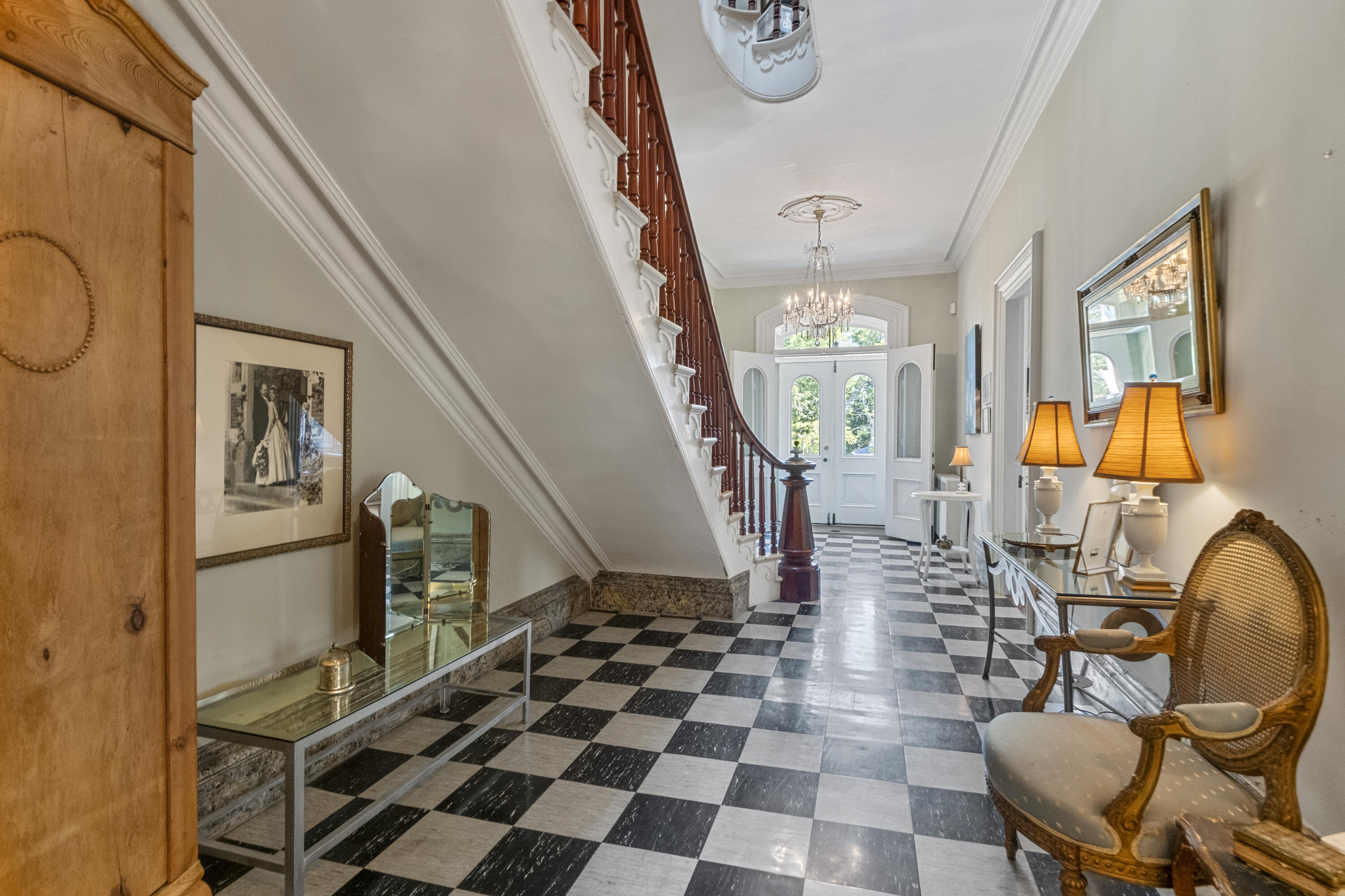 208 High Street Belfast, ME 04915 - Photo 4 of 50 60- 208 High Street - Belfast - FL - JAC