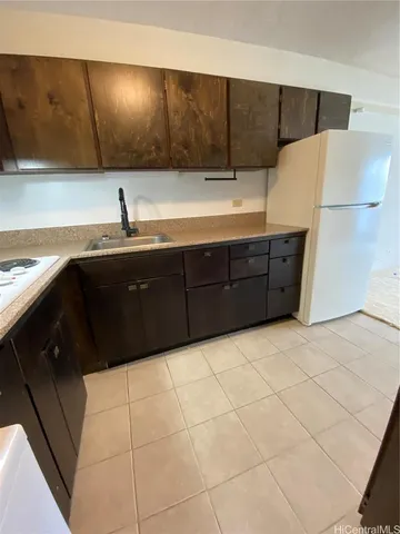 $1,500 | 1333 Heulu Street, Unit 504, Honolulu, HI 96822