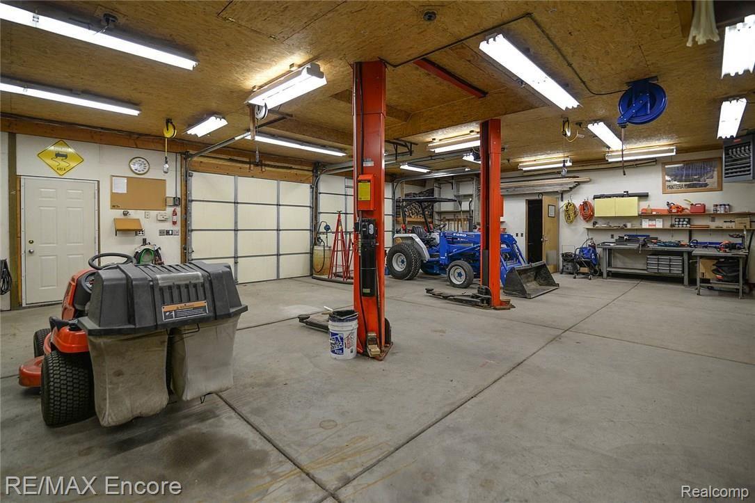 551 North Baldwin Road Oxford, MI 48371 - Photo 29 of 43 aug_8746.jpg