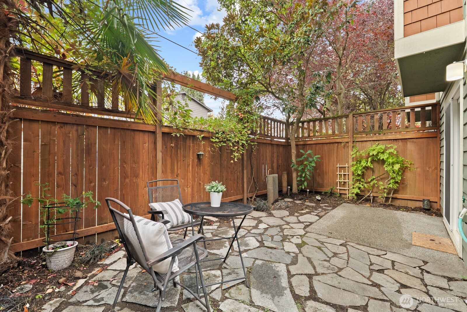 121 21st Avenue East, Unit C Seattle, WA 98112 - Photo 35 of 38 a view of outdoor space with seating area