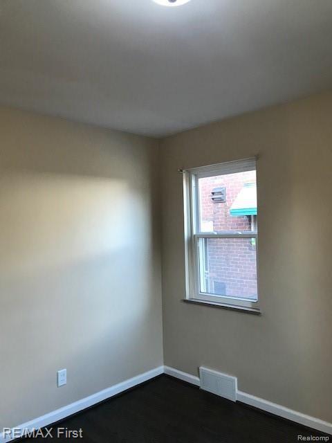 4161 Cadieux Road Detroit, MI 48224 - Photo 19 of 55