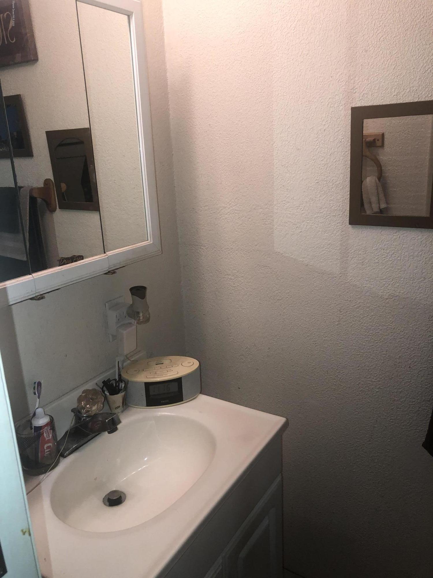2104 Warwick Road Melbourne, FL 32935 - Photo 11 of 24 Bath