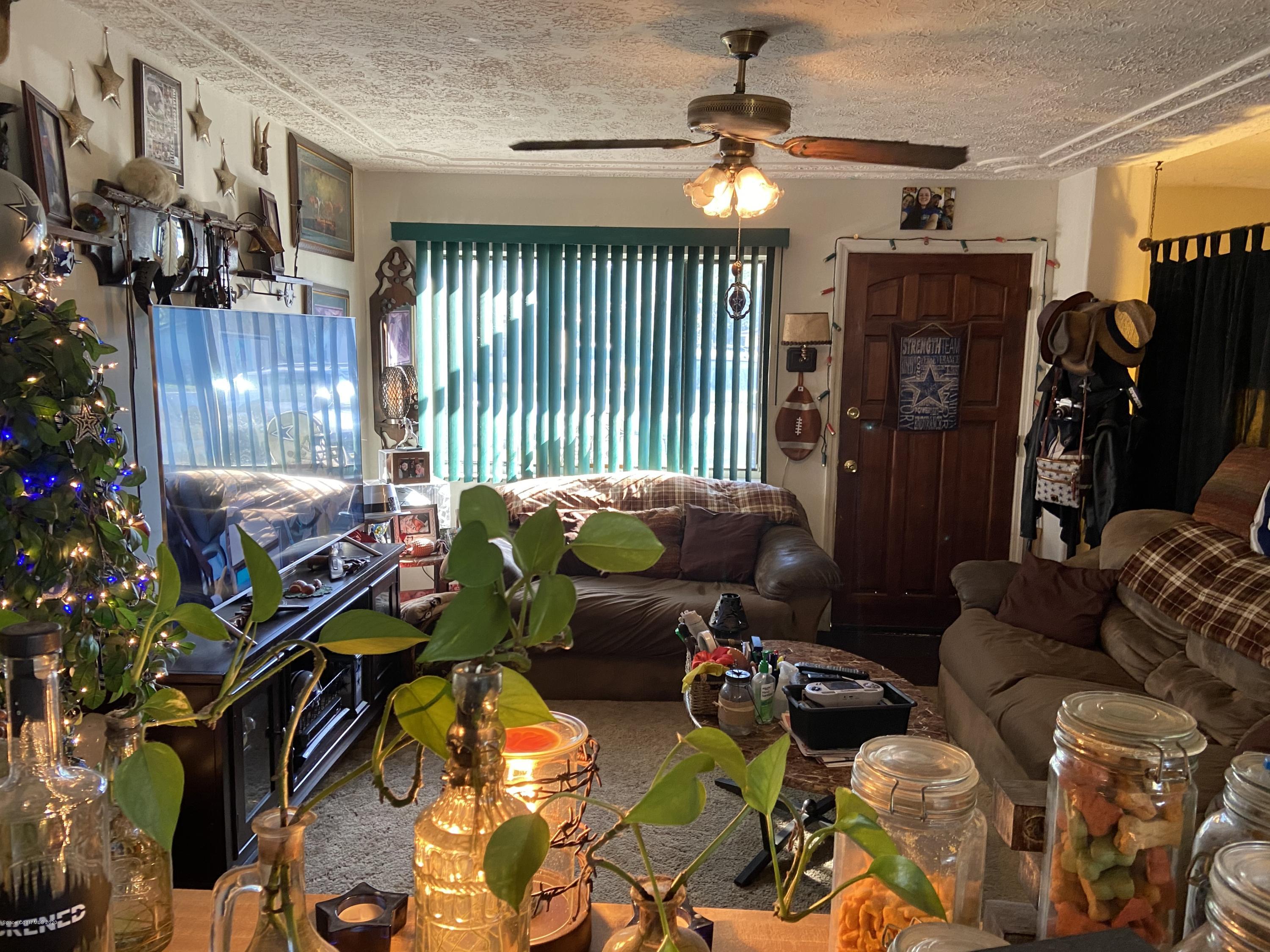 2104 Warwick Road Melbourne, FL 32935 - Photo 17 of 24 Living Room