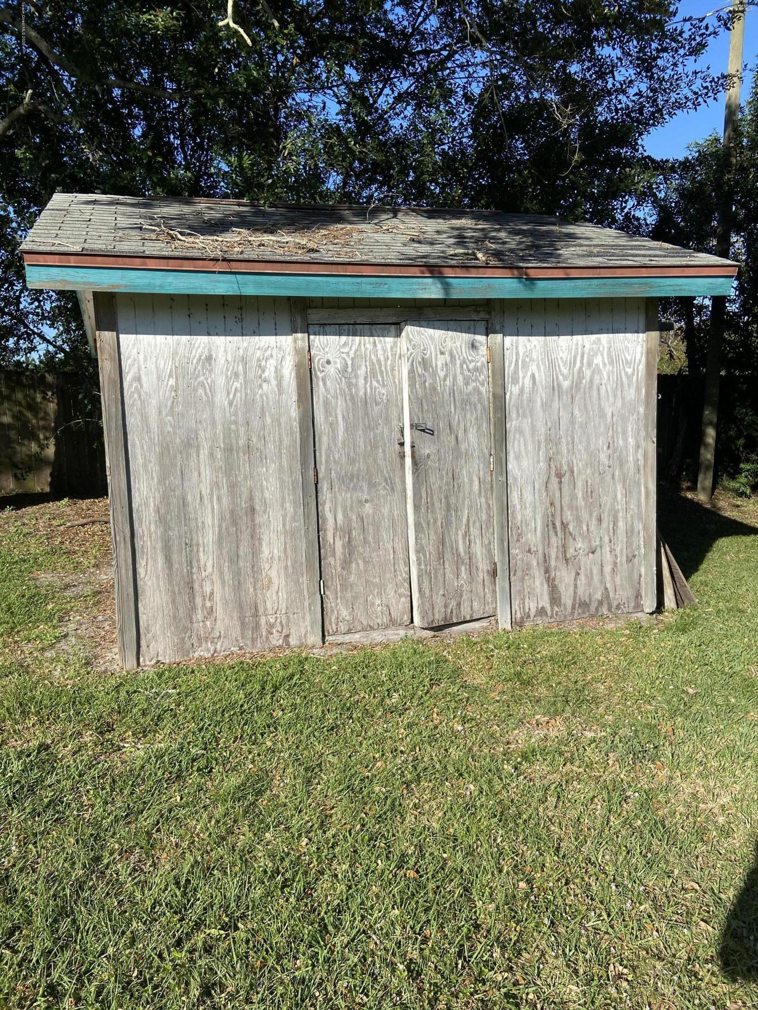2104 Warwick Road Melbourne, FL 32935 - Photo 23 of 24 Shed