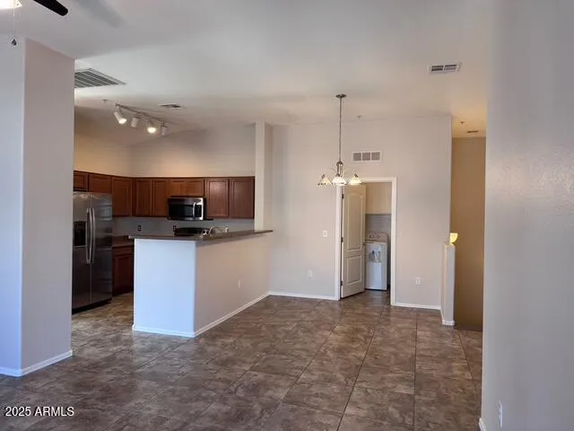 $1,550 | 2150 West Alameda Road, Unit 2004, Phoenix, AZ 85085