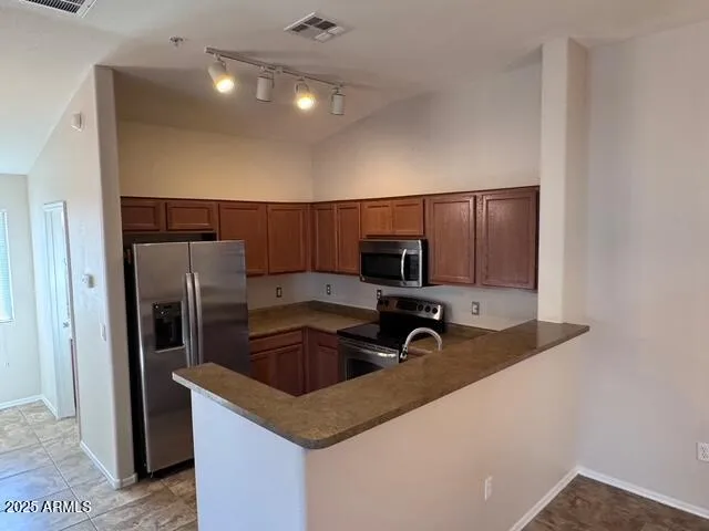 $1,550 | 2150 West Alameda Road, Unit 2004, Phoenix, AZ 85085