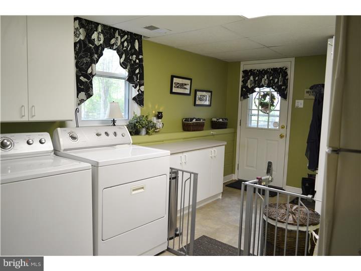 3472 Bent Road Huntingdon Valley, PA 19006 - Photo 21 of 25 Laundry Room