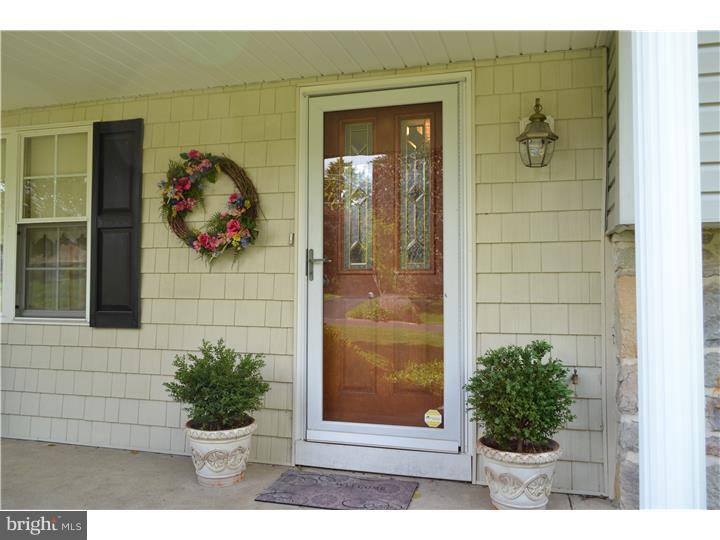 3472 Bent Road Huntingdon Valley, PA 19006 - Photo 4 of 25 Exterior Front