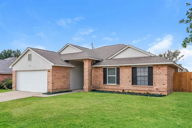 $2,345 | 900 Blewitt Drive, Cedar Hill, TX 75104
