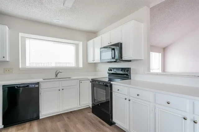 $2,345 | 900 Blewitt Drive, Cedar Hill, TX 75104