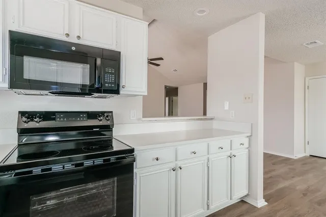 $2,345 | 900 Blewitt Drive, Cedar Hill, TX 75104