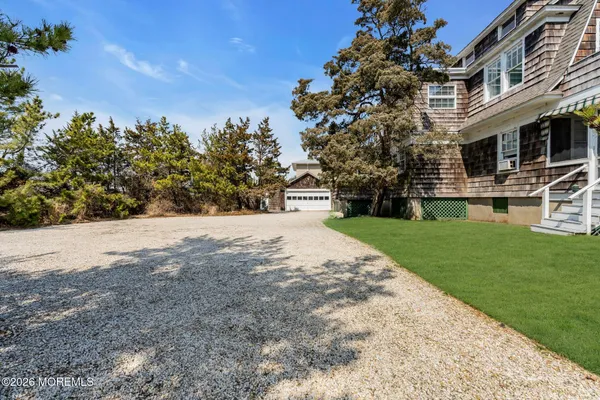 $2,195,000 | 104 Mathis Place, Mantoloking, NJ 08738