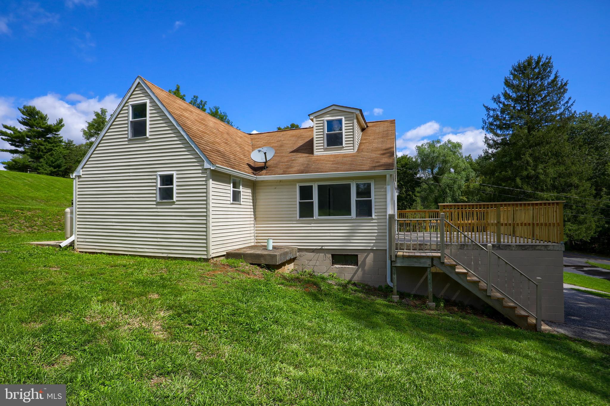 165 Creek Road Manchester, PA 17345 - Photo 1 of 40 Gallery Image 1