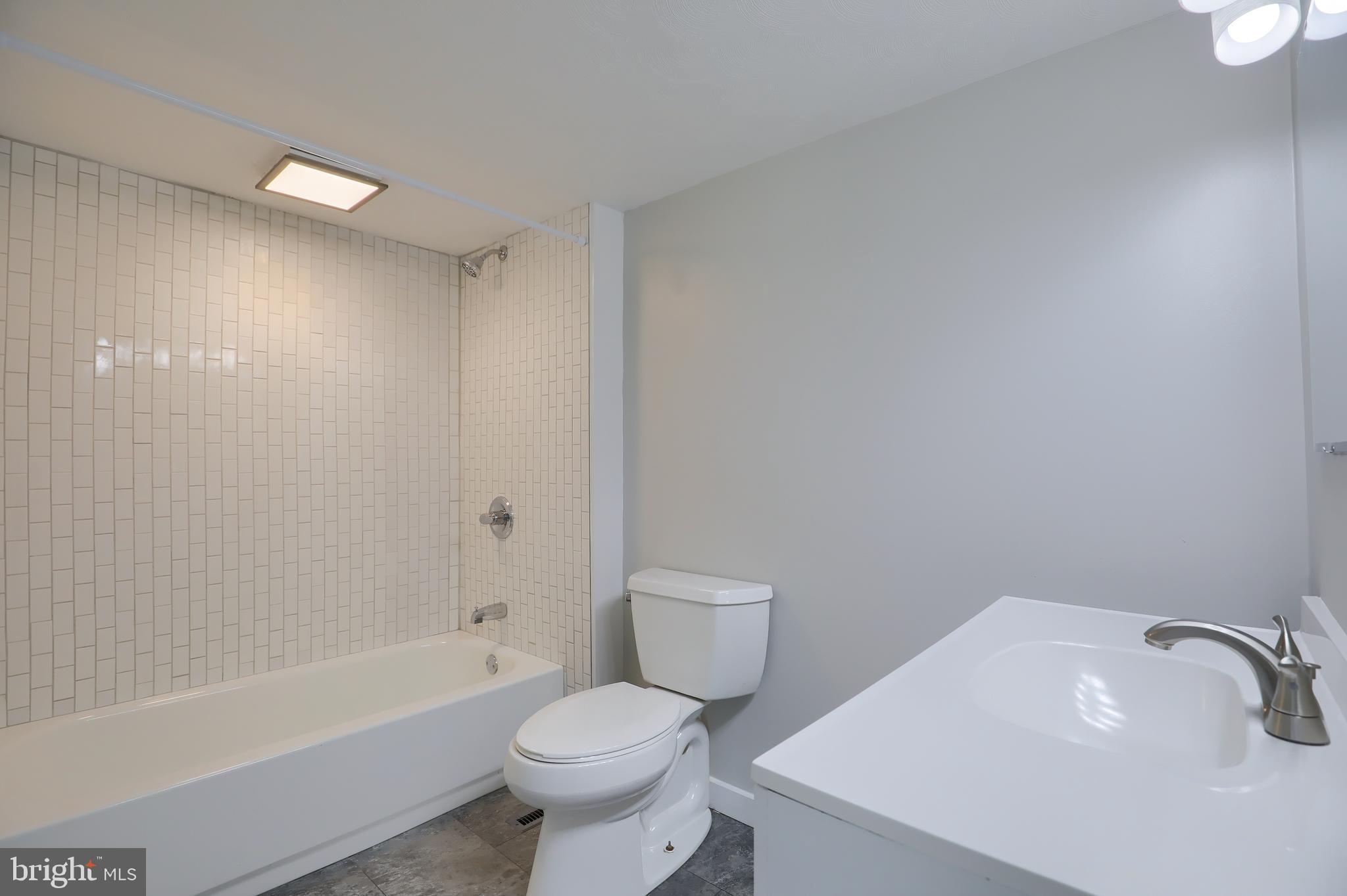 165 Creek Road Manchester, PA 17345 - Photo 11 of 40 Gallery Image 11