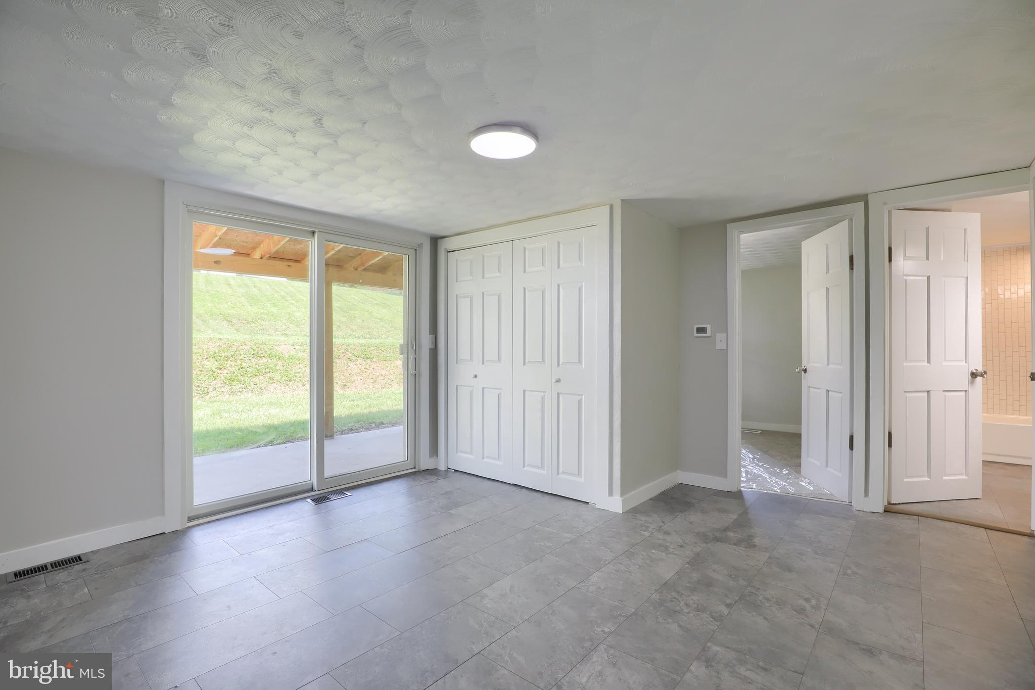 165 Creek Road Manchester, PA 17345 - Photo 17 of 40 Gallery Image 17