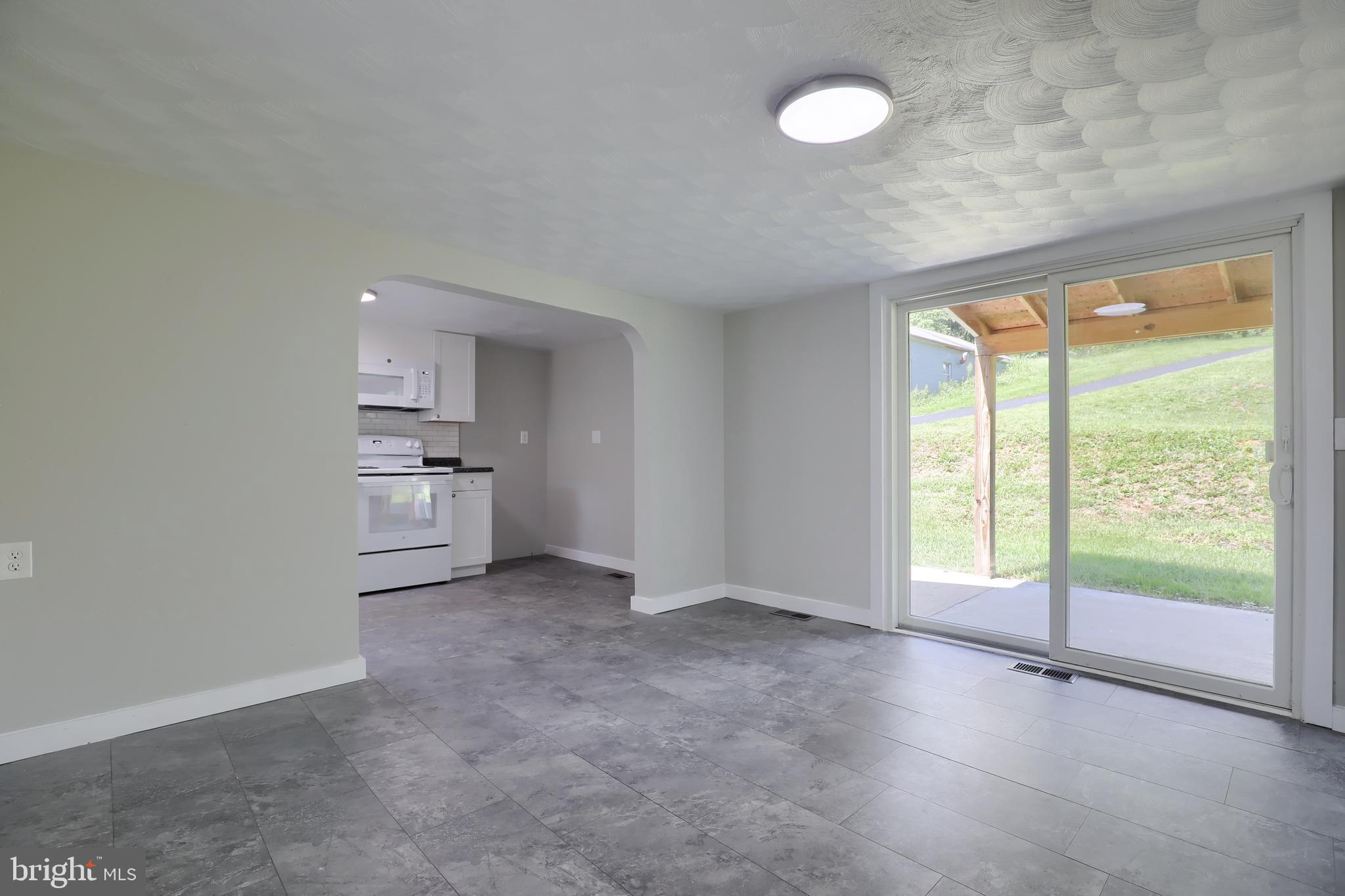 165 Creek Road Manchester, PA 17345 - Photo 18 of 40 Gallery Image 18