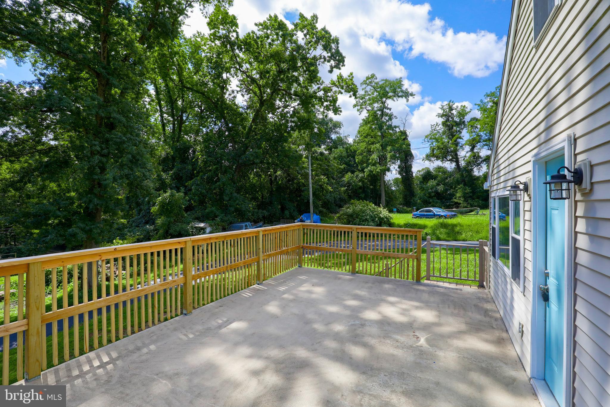 165 Creek Road Manchester, PA 17345 - Photo 4 of 40 Gallery Image 4