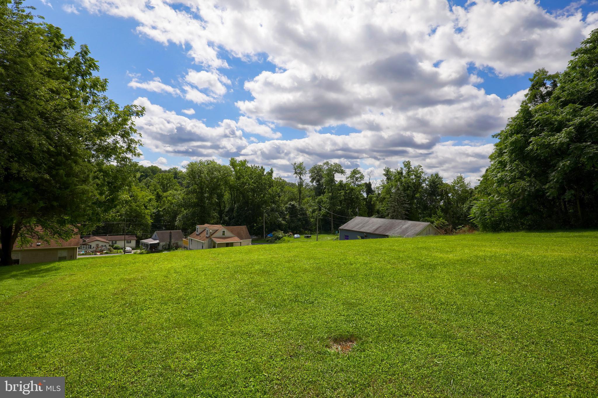 165 Creek Road Manchester, PA 17345 - Photo 32 of 40 Gallery Image 32