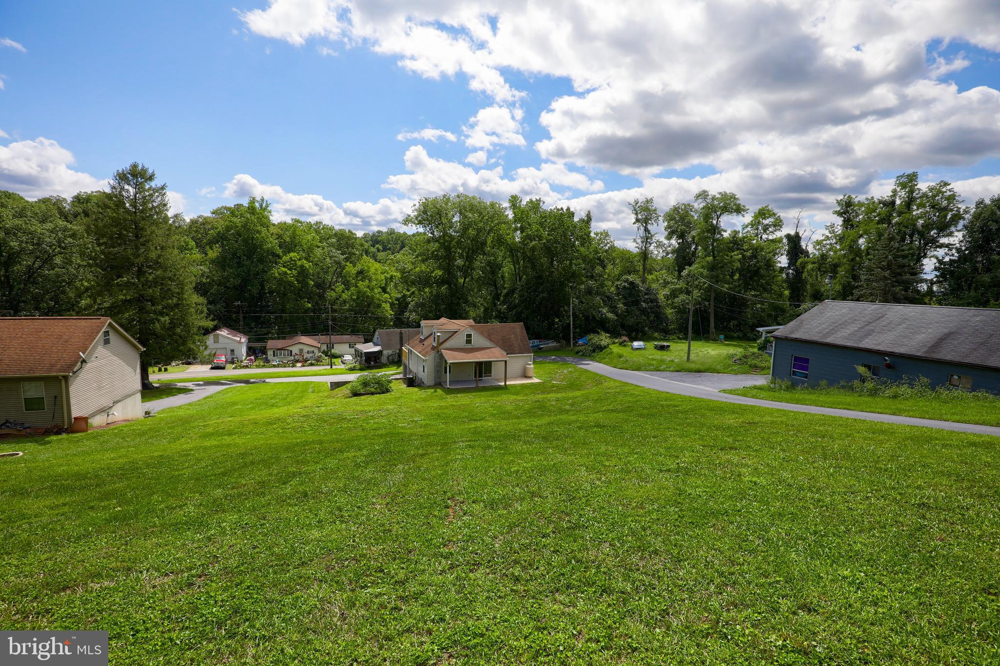 165 Creek Road Manchester, PA 17345 - Photo 34 of 40 Gallery Image 34