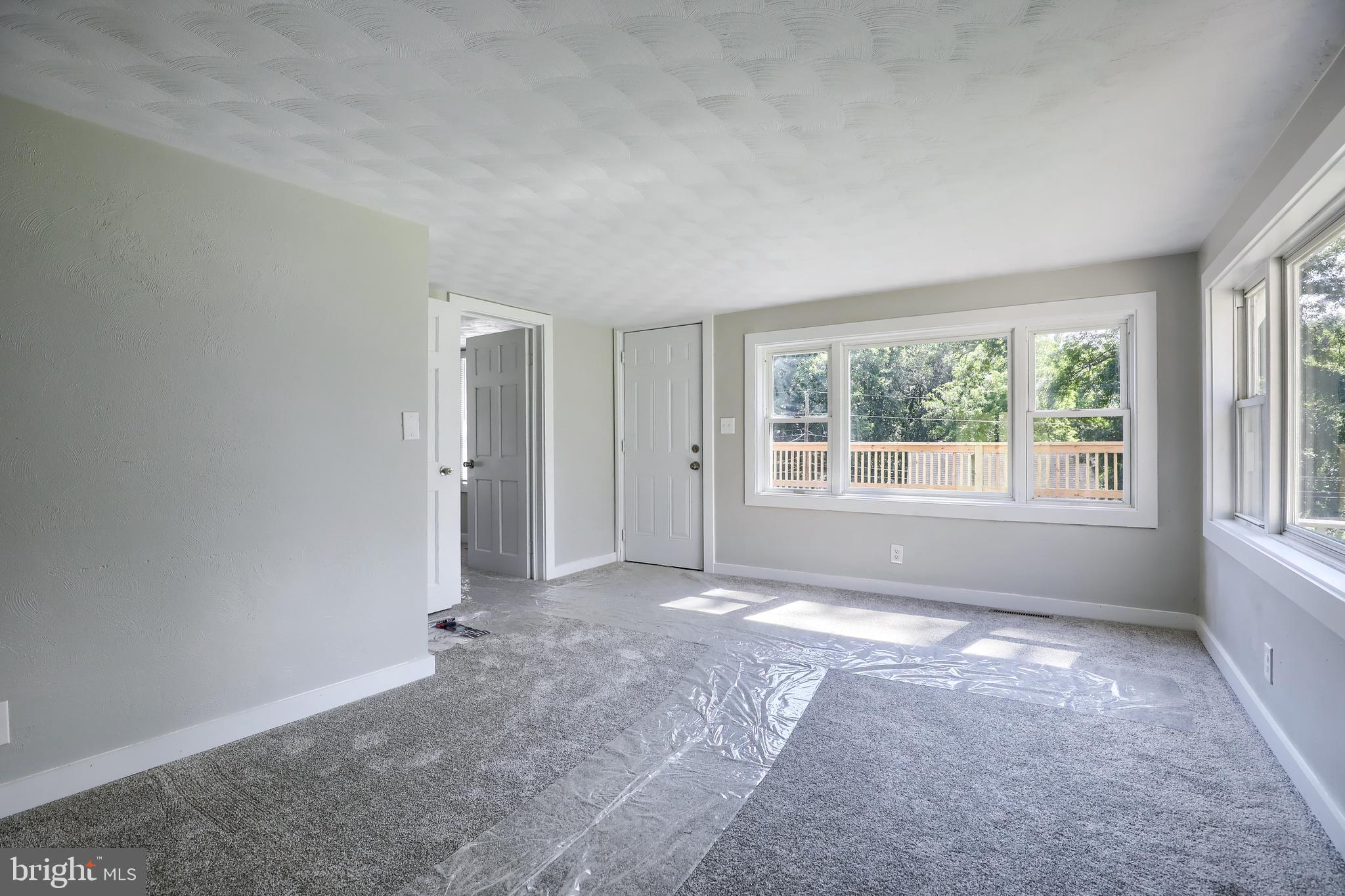 165 Creek Road Manchester, PA 17345 - Photo 9 of 40 Gallery Image 9