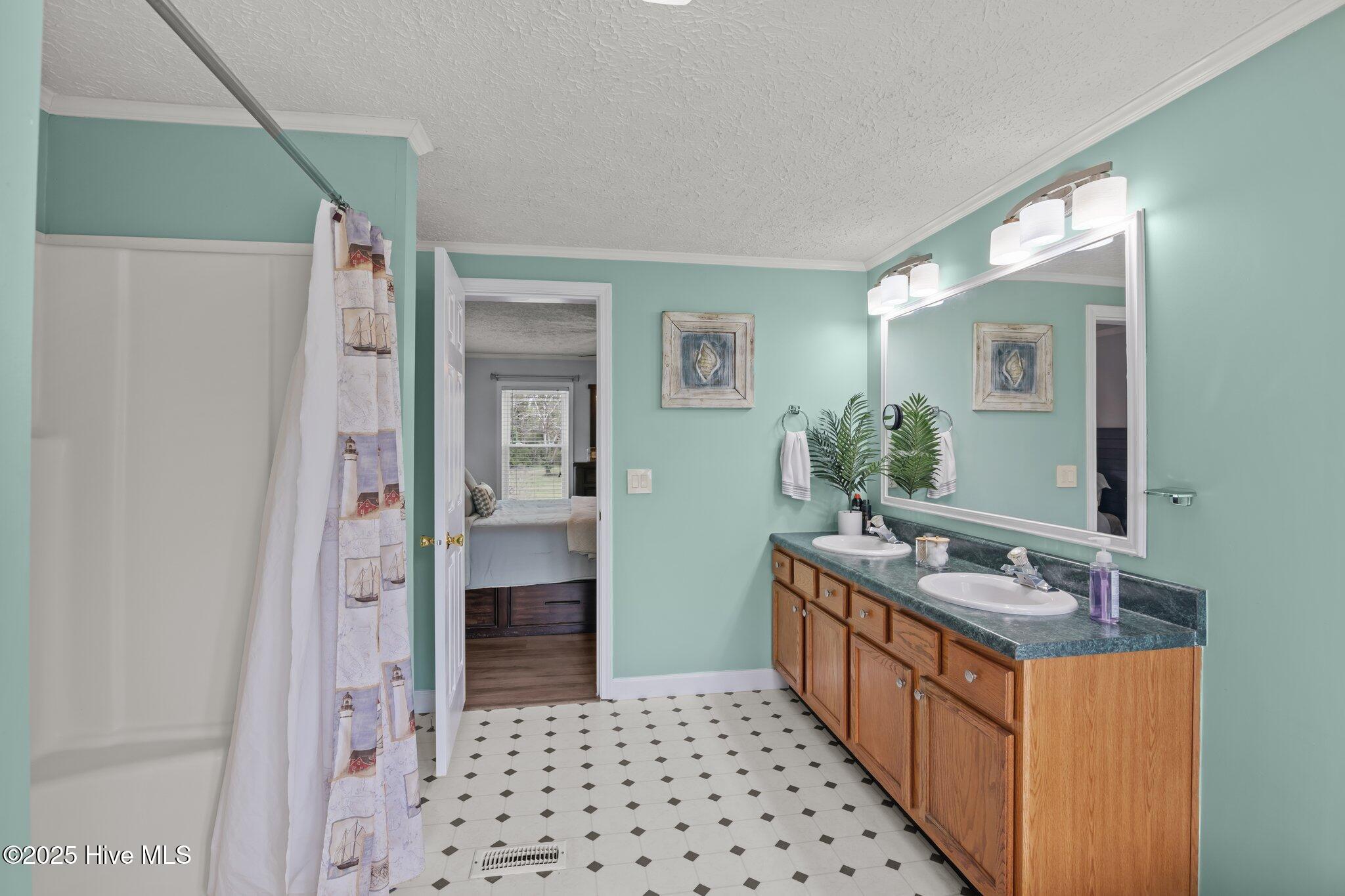 2184 Whichards Beach Road Chocowinity, NC 27817 - Photo 22 of 51 44-web-or-mls-BLS_0087