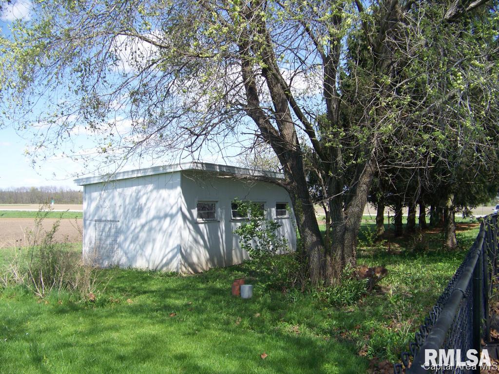 10137 North Pawnee Road Pawnee, IL 62558 - Photo 28 of 30