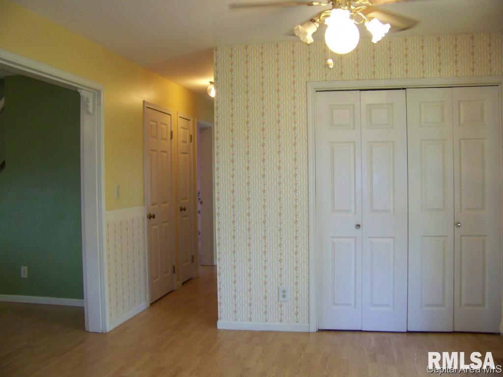 10137 North Pawnee Road Pawnee, IL 62558 - Photo 9 of 30