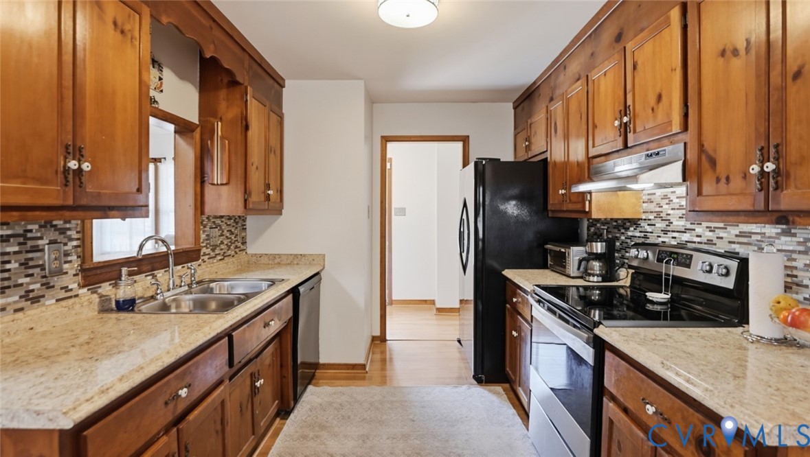 9732 Ladue Road North Chesterfield, VA 23237 - Photo 14 of 40