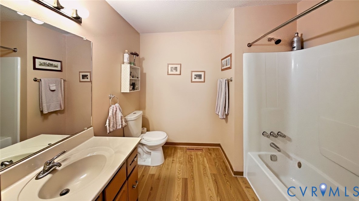 9732 Ladue Road North Chesterfield, VA 23237 - Photo 31 of 40