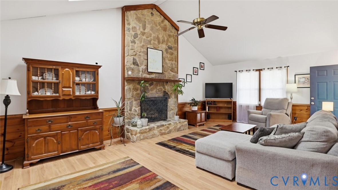 9732 Ladue Road North Chesterfield, VA 23237 - Photo 7 of 40