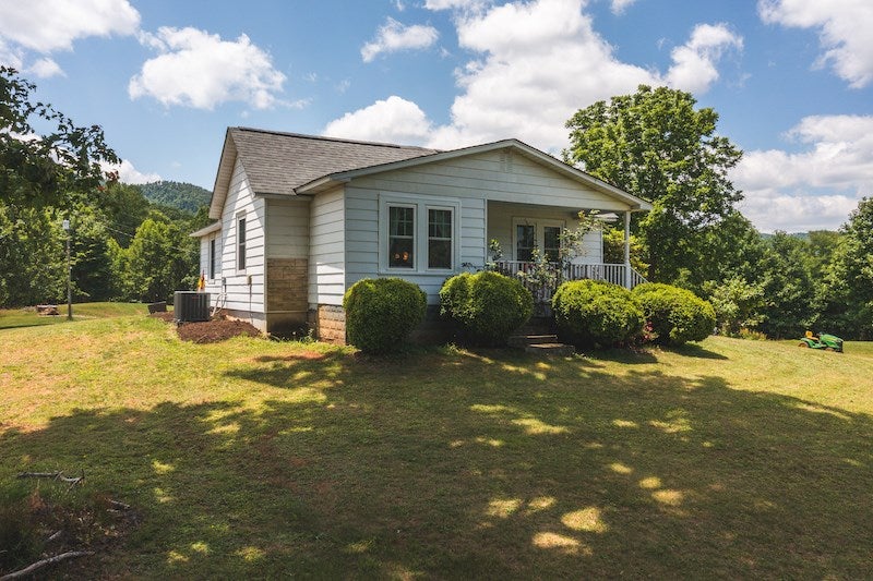 2598 Lone Ivy Road Stuart, VA 24171 - Photo 3 of 27 Gallery Image 3
