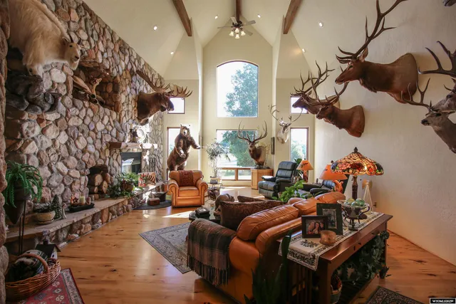 $4,500,000 | 2899 Big Horn Avenue, Sheridan, WY 82801