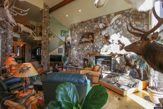 $4,500,000 | 2899 Big Horn Avenue, Sheridan, WY 82801