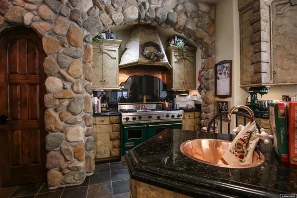 $4,500,000 | 2899 Big Horn Avenue, Sheridan, WY 82801