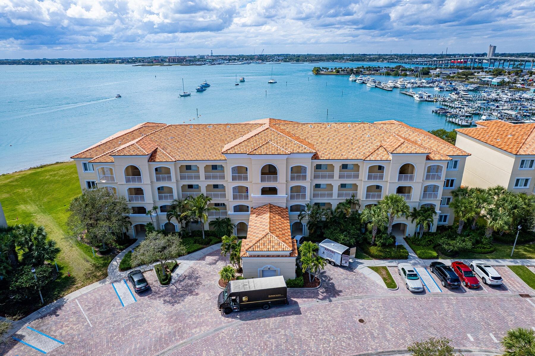 30 Harbour Isles, Unit 104 Fort Pierce, FL 34949 - Photo 1 of 18 01 - 30 Harbour Isle Dr W #104 (40)