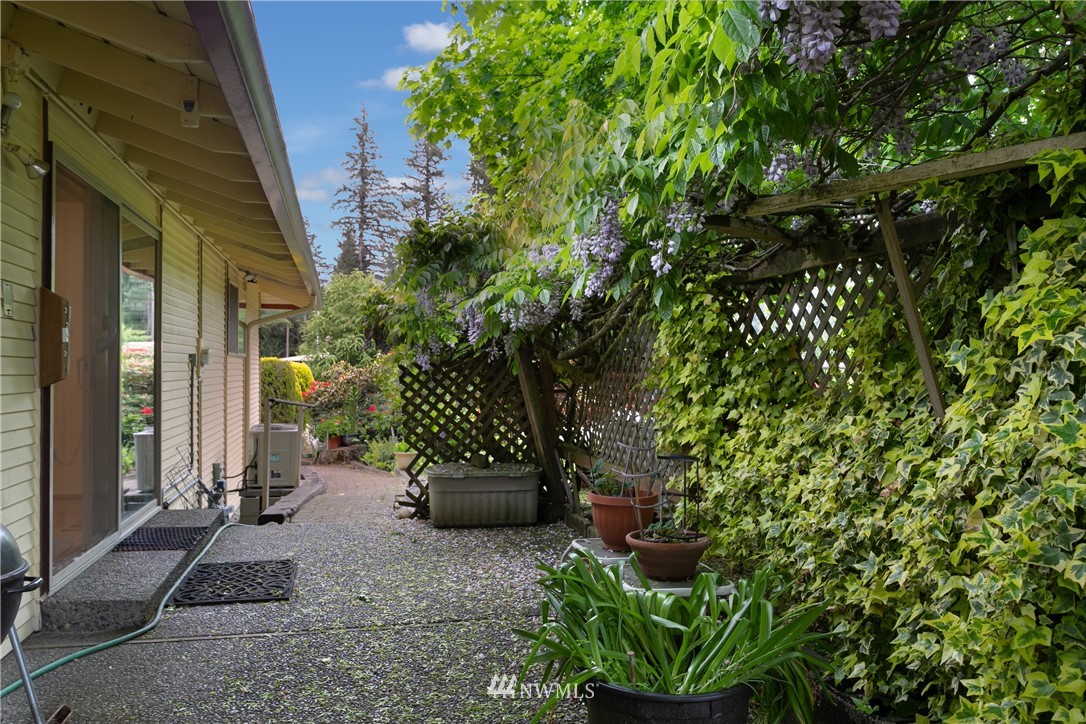 16128 Southeast 145th Place Renton, WA 98059 - Photo 22 of 28