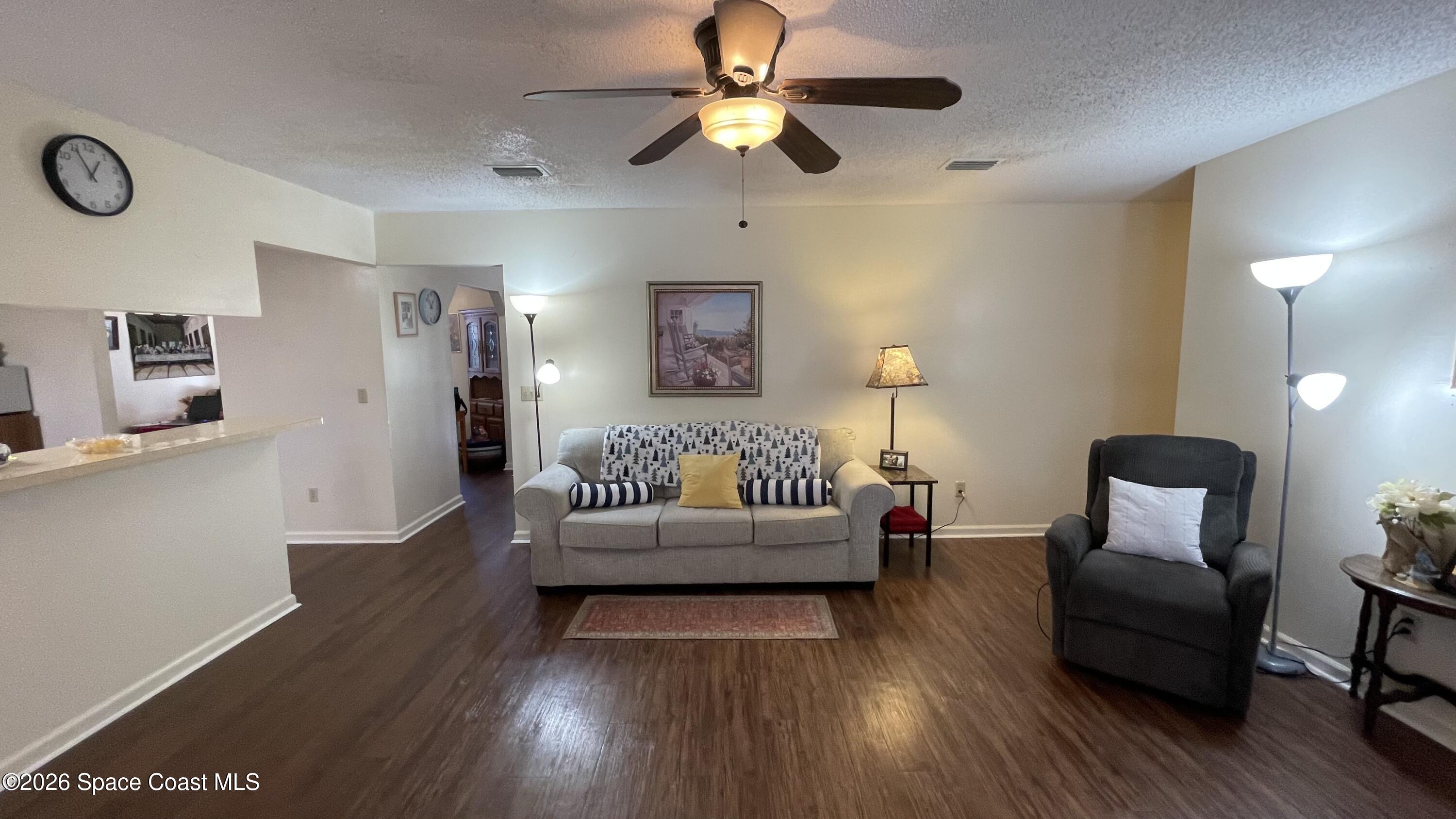 54312 Dornbush Road Callahan, FL 32011 - Photo 15 of 88 Large family room