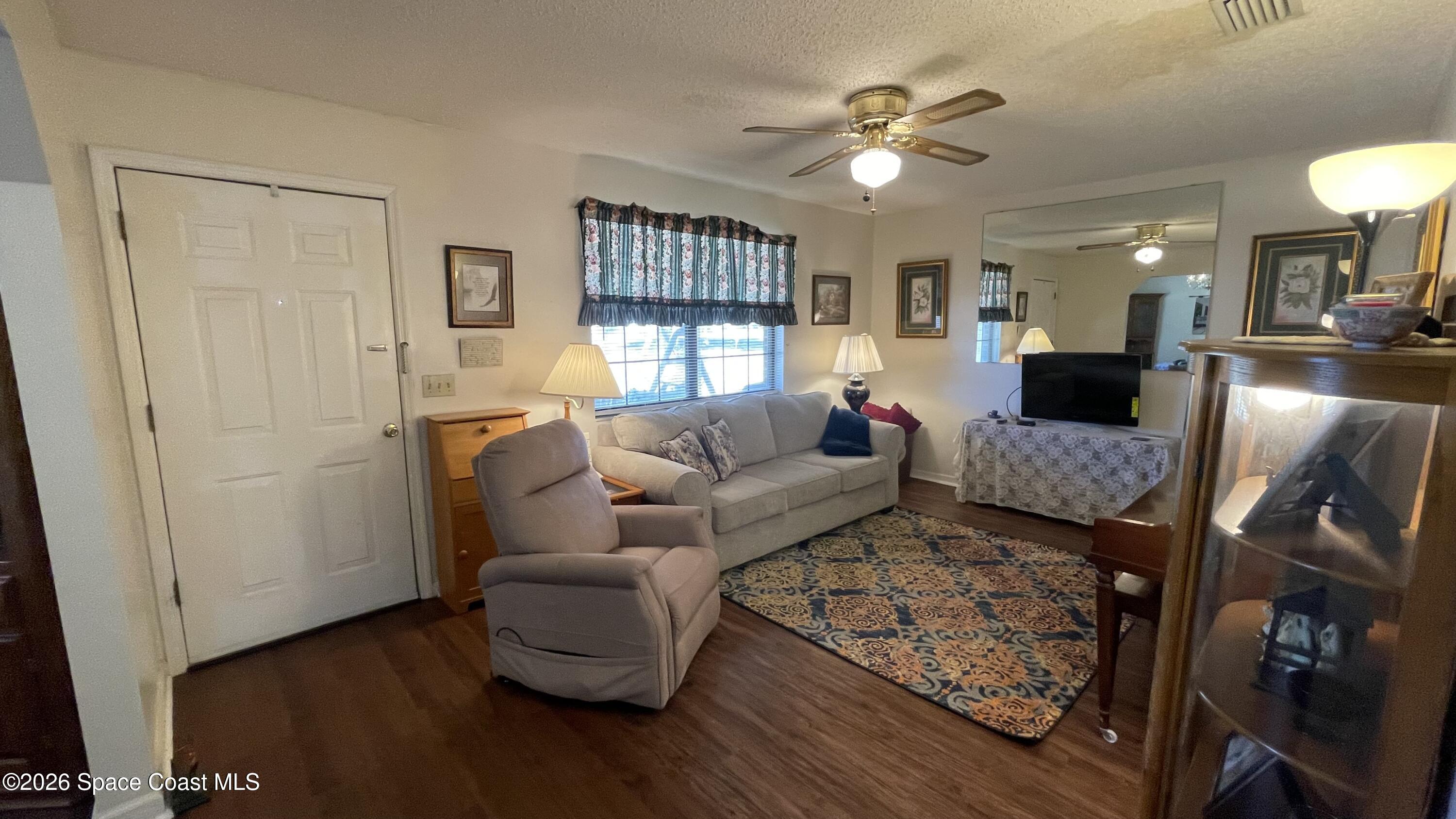54312 Dornbush Road Callahan, FL 32011 - Photo 53 of 88 Living room