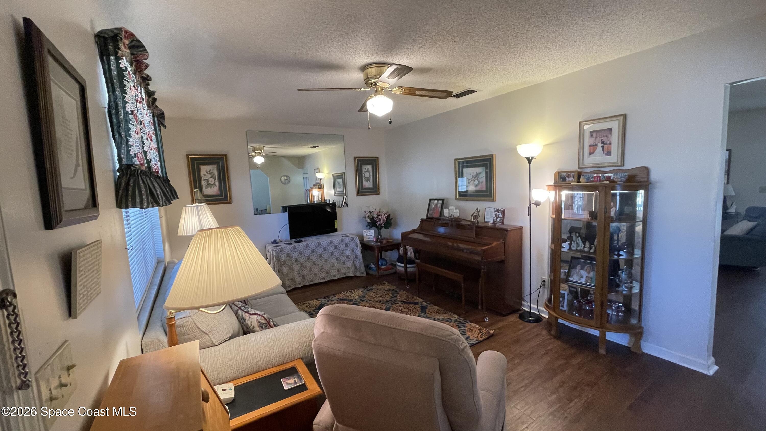54312 Dornbush Road Callahan, FL 32011 - Photo 54 of 88 Living room