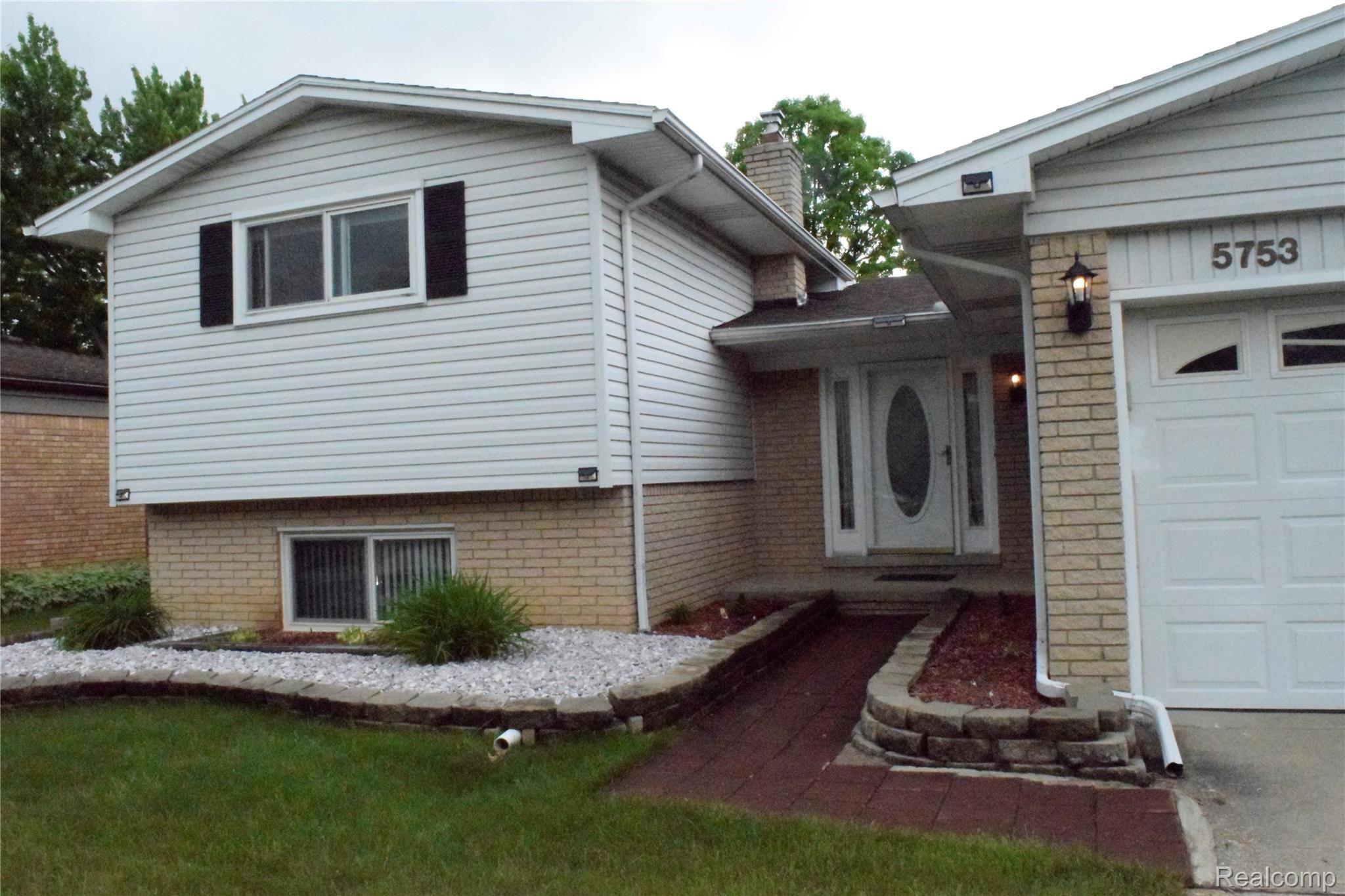 5753 Wedgewood Road Canton, MI 48187 - Photo 5 of 42 _DSC0005.JPG