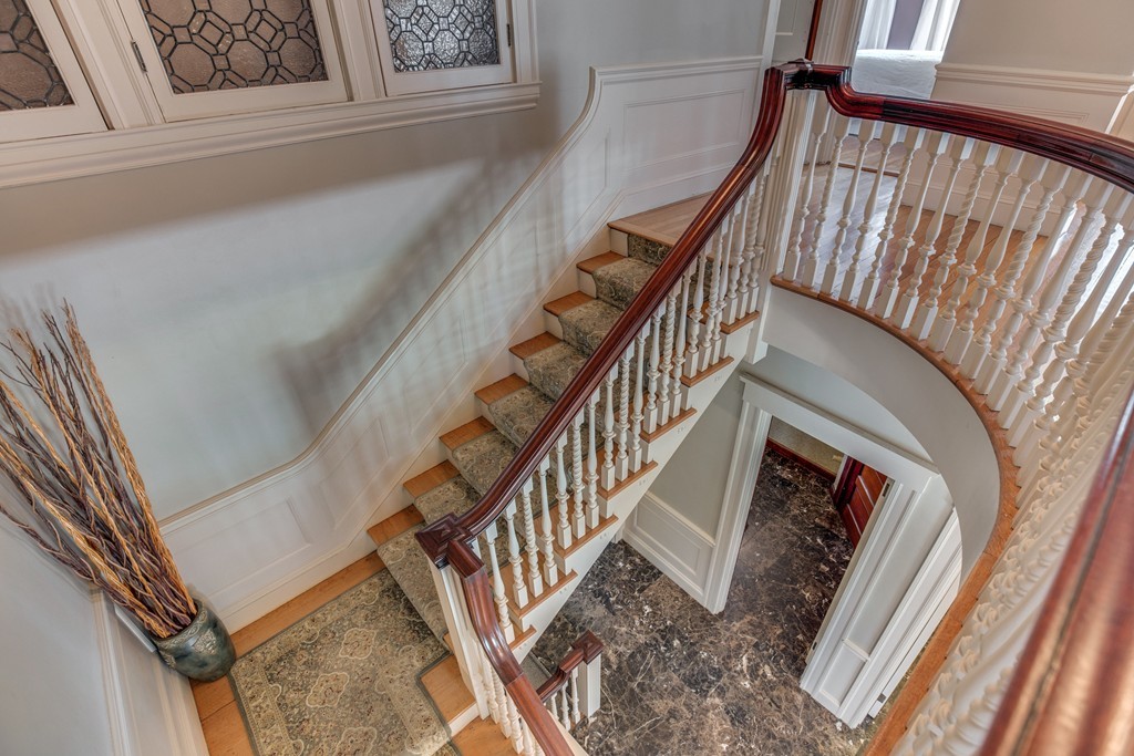 35 Everett Avenue Winchester, MA 01890 - Photo 14 of 30