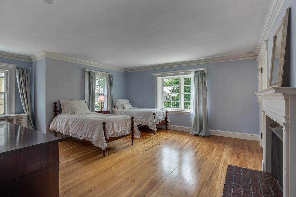 35 Everett Avenue Winchester, MA 01890 - Photo 17 of 30