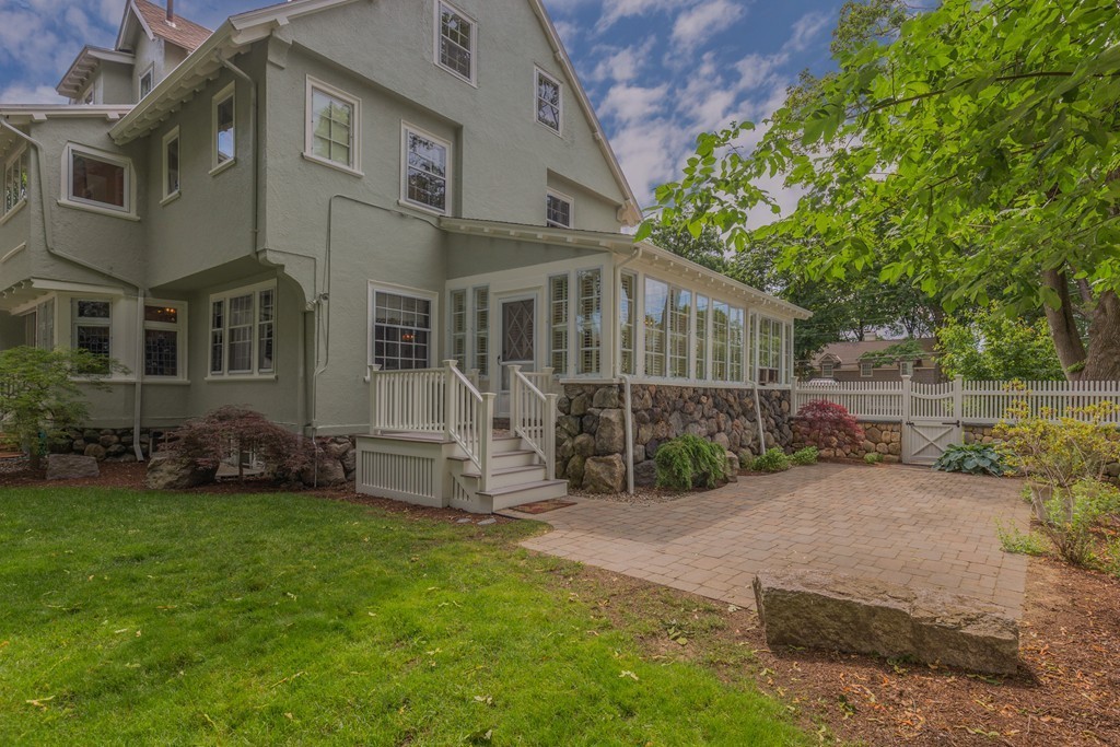 35 Everett Avenue Winchester, MA 01890 - Photo 24 of 30