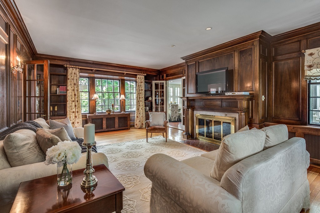 35 Everett Avenue Winchester, MA 01890 - Photo 5 of 30