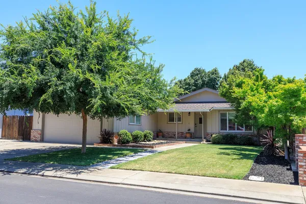 $539,998 | 3836 Hillsboro Court, Modesto, CA 95356