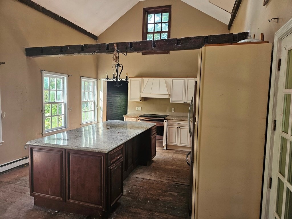 27 Prentice Place Becket, MA 01223 - Photo 5 of 19