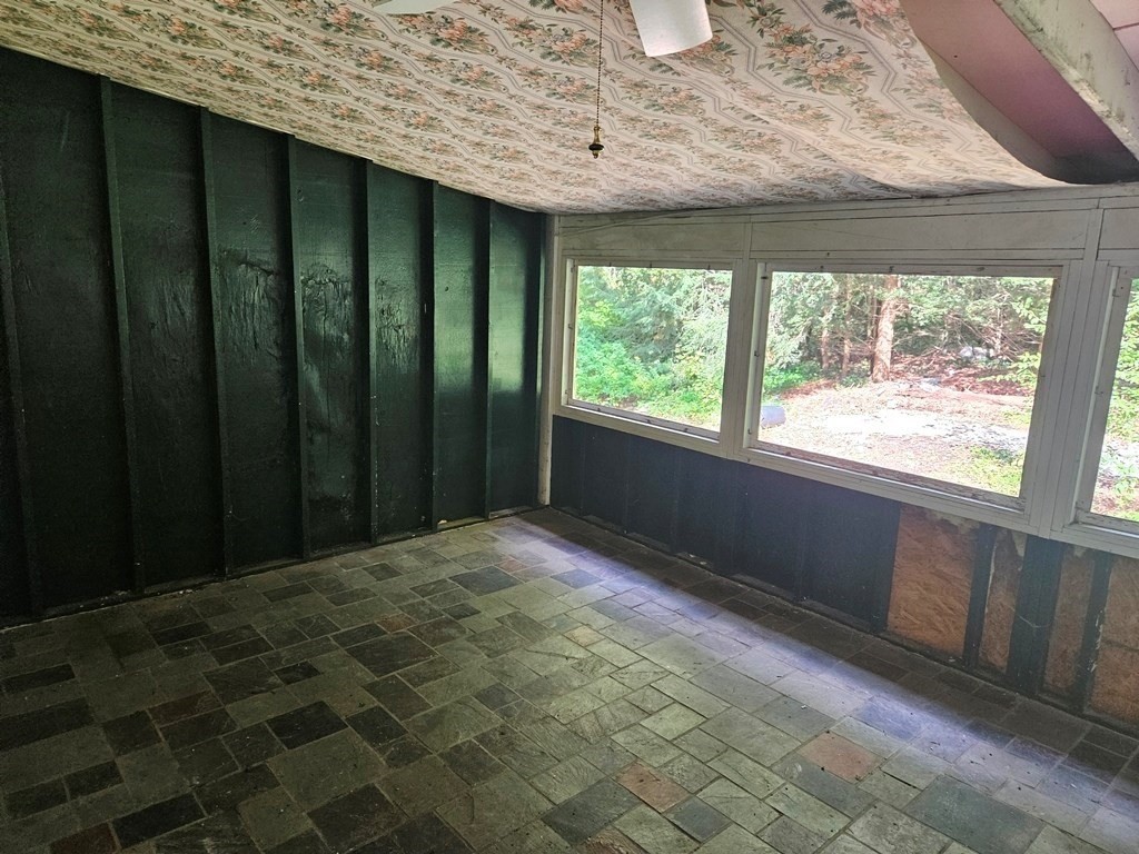 27 Prentice Place Becket, MA 01223 - Photo 8 of 19